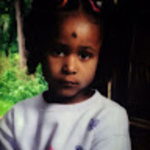 Meet your Posher, Tia